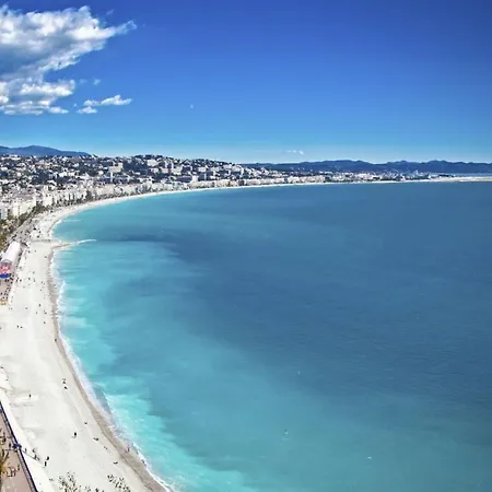 Riviera: Hyper-central With Sea-view Balcony 3* Nice