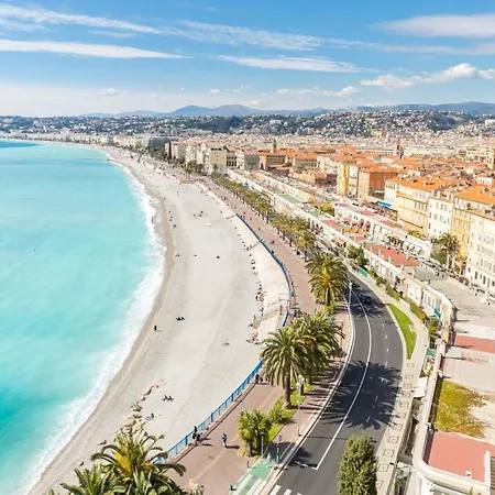 Riviera: Hyper-central With Sea-view Balcony Apartment *